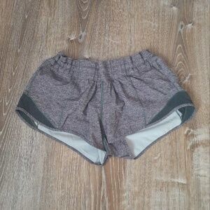 Lululemon Hotty Hot Short  2, 2.5"